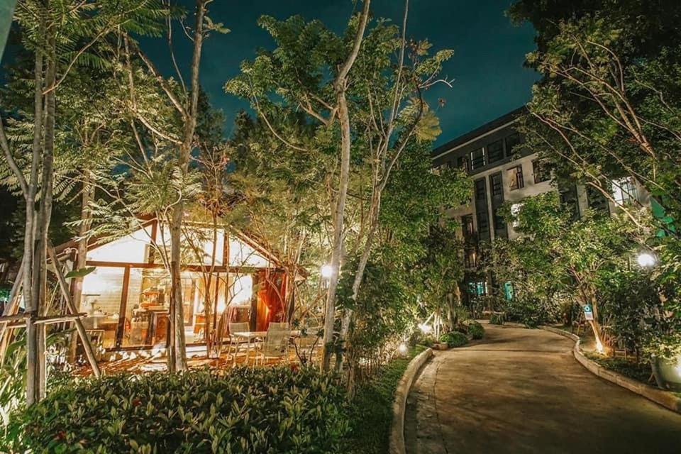 Bangkok Oasis Hotel Exterior foto